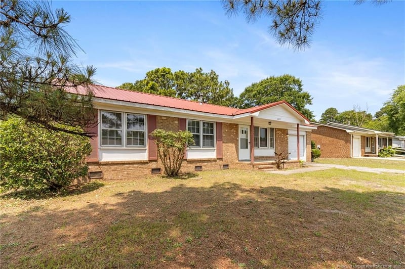 1222 Kienast Dr, Fayetteville, NC 28314