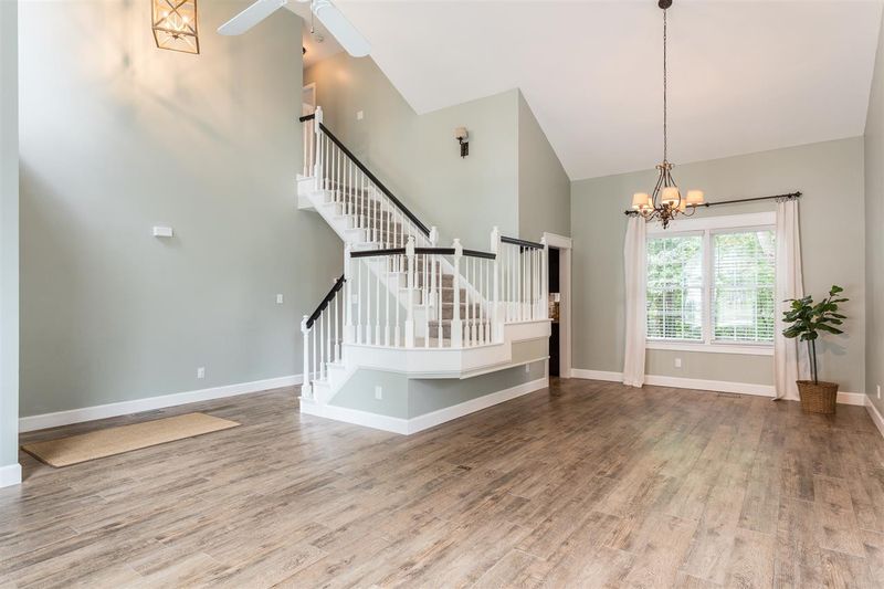 12221 Freemont Ln, Raleigh, NC 27613