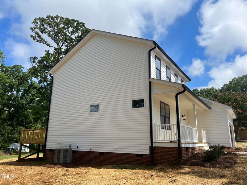 1223 Cedar Crest Dr, Graham, NC 27253