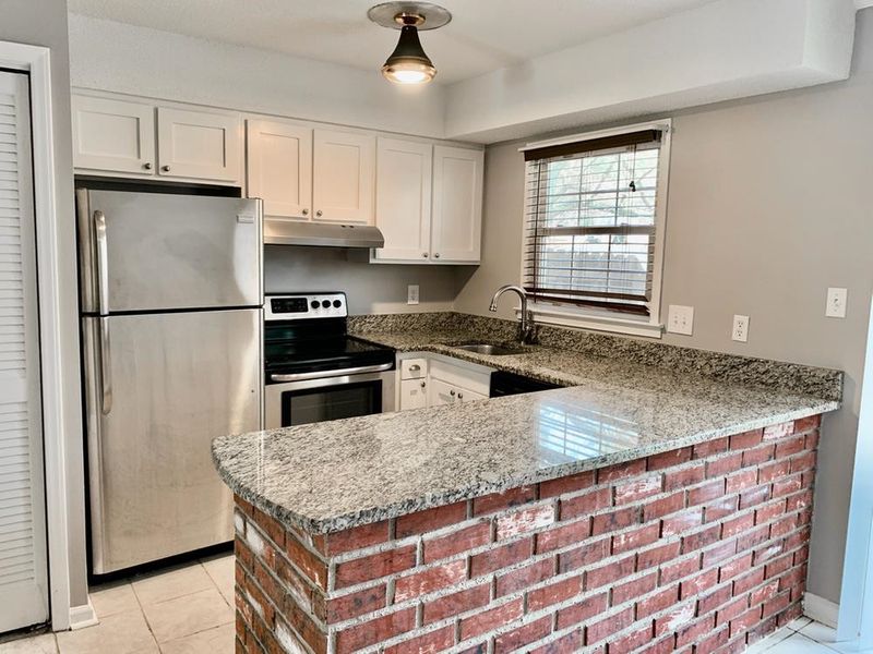 1223 Donaldson Ct, Cary, NC 27511