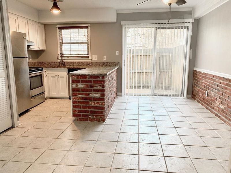 1223 Donaldson Ct, Cary, NC 27511