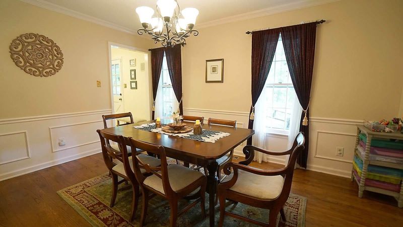 1224 Nottingham Dr, Cary, NC 27511
