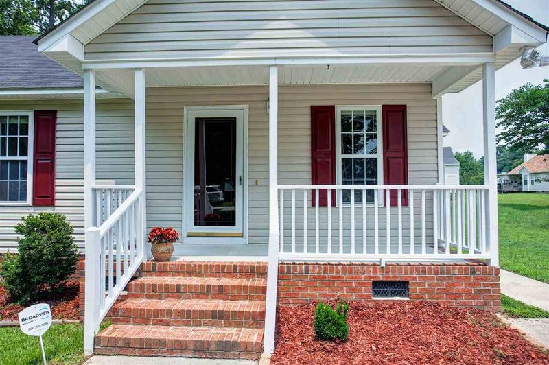 1224 Pampass Trl, Zebulon, NC 27597