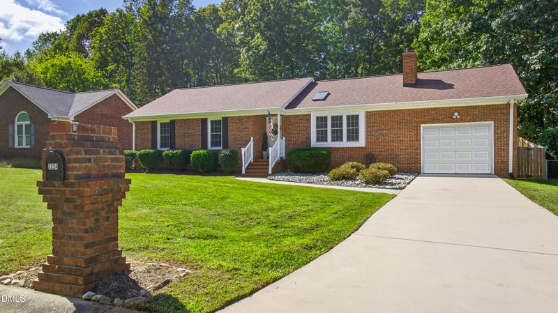 1224 Skyview Dr, Mebane, NC 27302