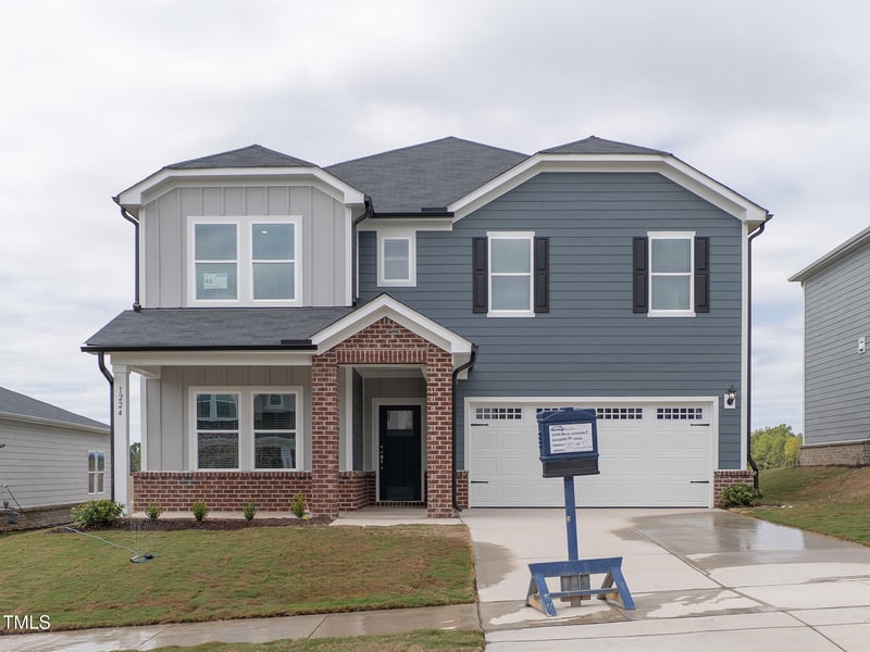 1224 Whitespire Way, Zebulon, NC 27597