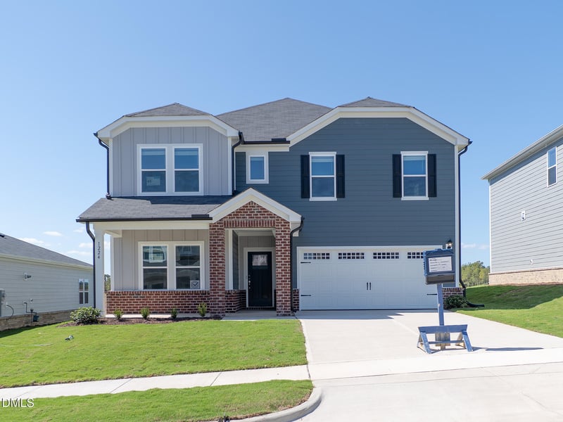 1224 Whitespire Way, Zebulon, NC 27597