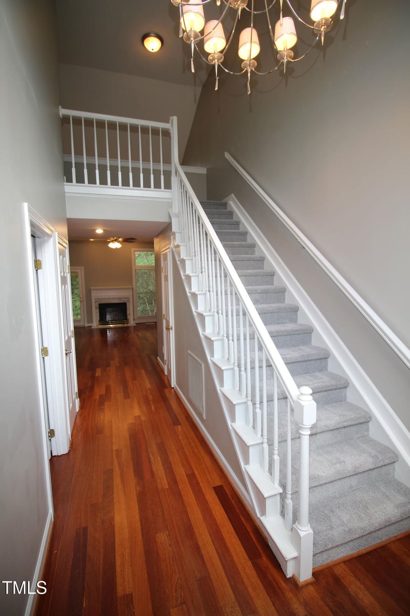 1225 Cranebridge Pl, Chapel Hill, NC 27517