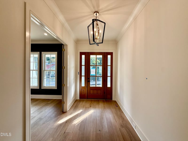 1225 Dixie Trl, Raleigh, NC 27607