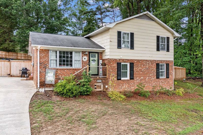 1225 Dover St, Roxboro, NC 27573