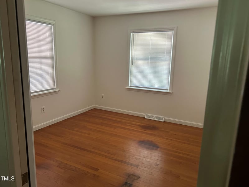 1225 Fairlane Rd, Cary, NC 27511