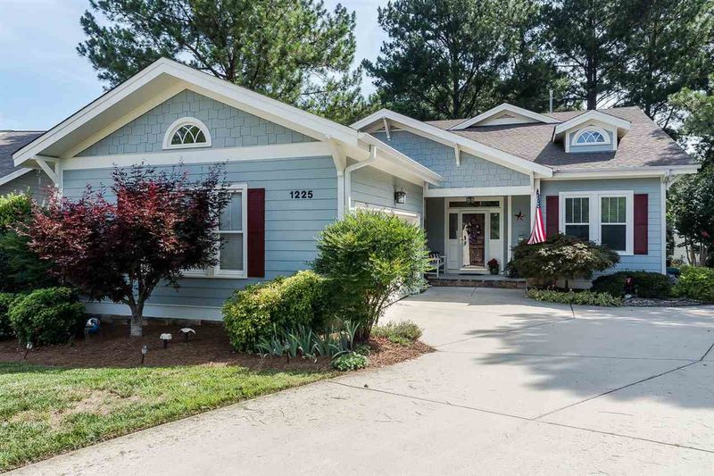 1225 Groves Field Ln, Wake Forest, NC 27587