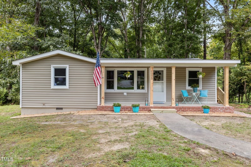 1225 Horseshoe Rd, Durham, NC 27703