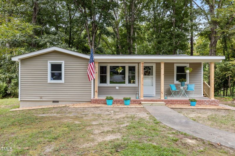 1225 Horseshoe Rd, Durham, NC 27703