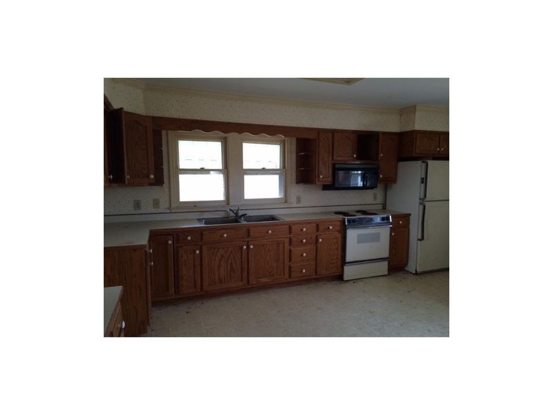 1225 S Main St, Graham, NC 27253