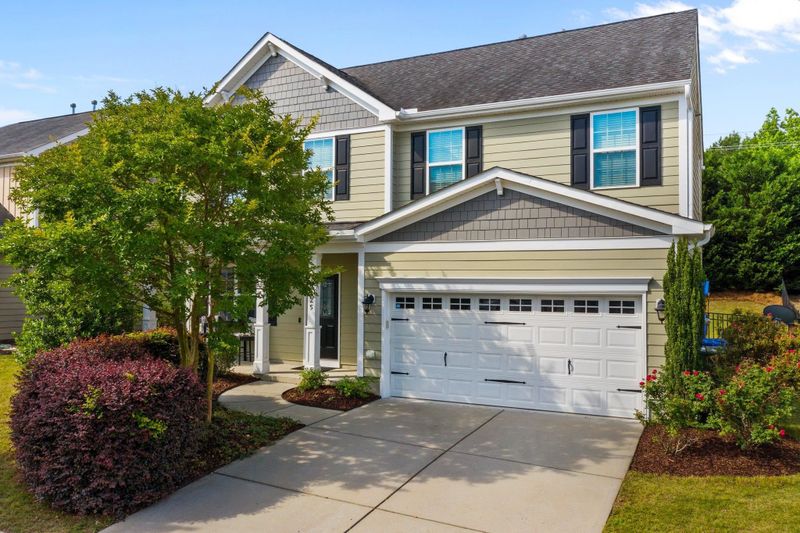 1225 Old Bramble Ln, Fuquay Varina, NC 27526