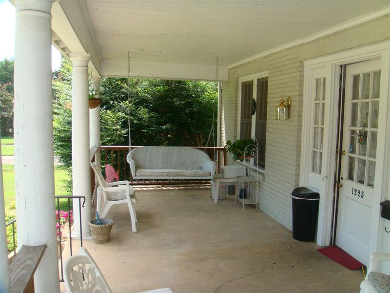 1225 Old Wake Forest Rd, Raleigh, NC 27604
