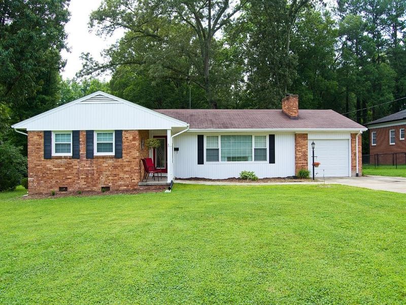 1225 Ridgecrest Ave, Burlington, NC 27215
