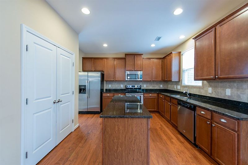 1226 Golden Eagle Dr, Durham, NC 27704