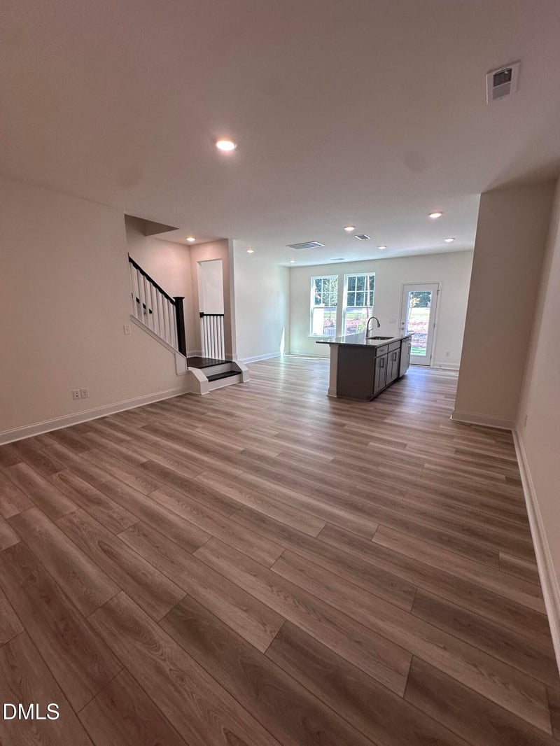 1226 Hammond Dr, Mebane, NC 27302