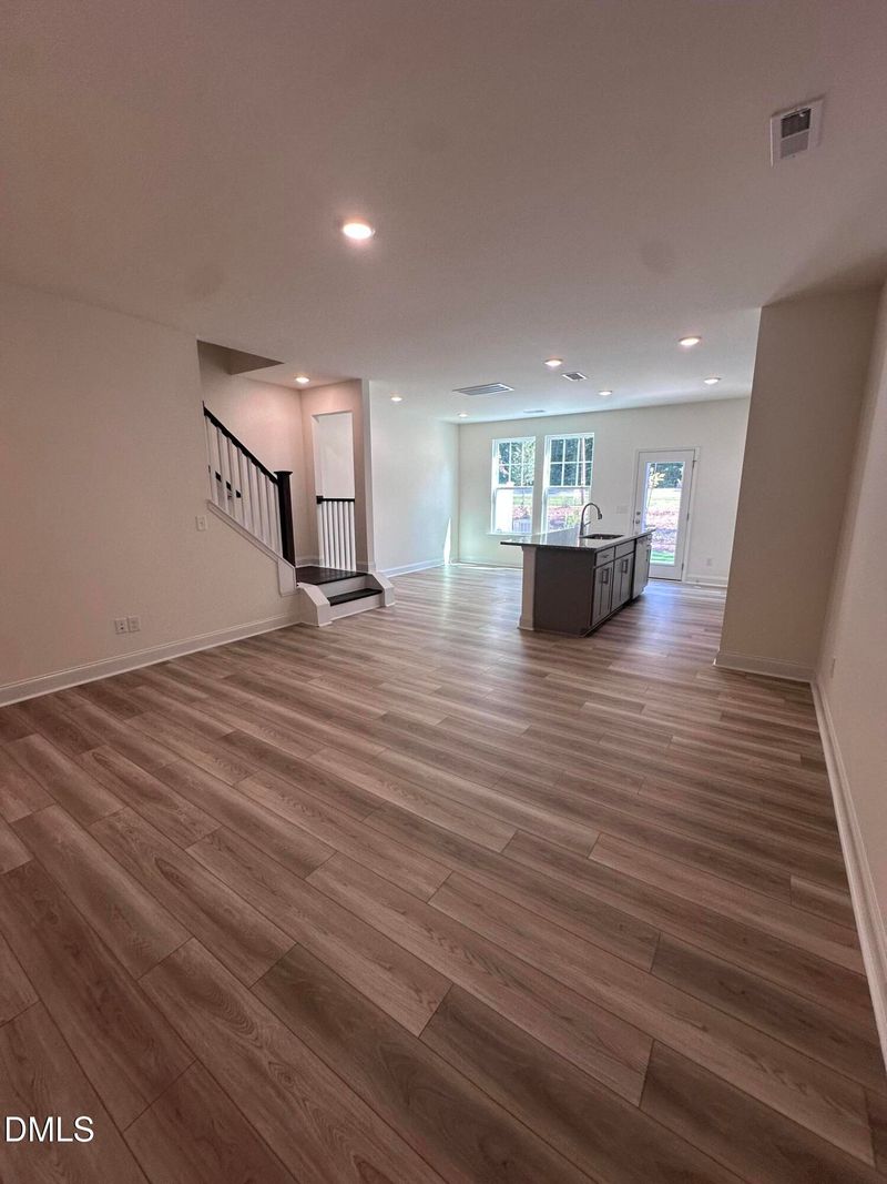 1226 Hammond Dr, Mebane, NC 27302