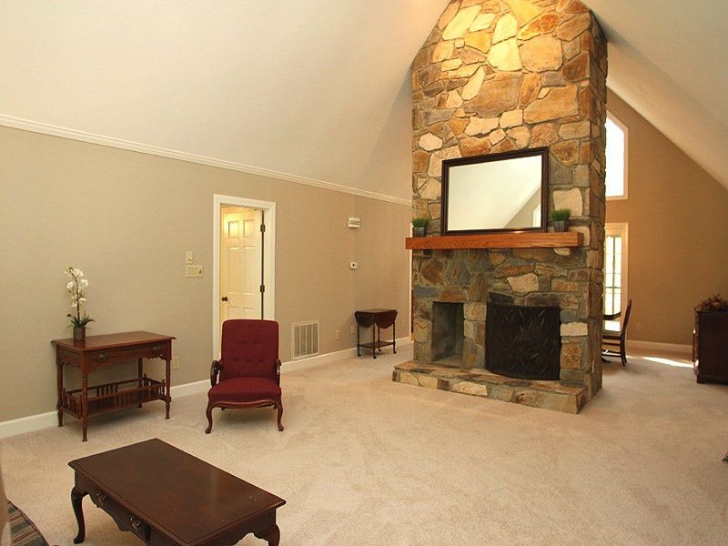 1226 Little Creek Rd, Durham, NC 27713