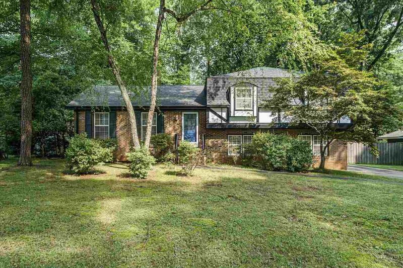 1226 Sturdivant Dr, Cary, NC 27511