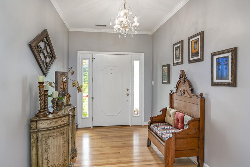 1226 Watson Rd, Chapel Hill, NC 27516