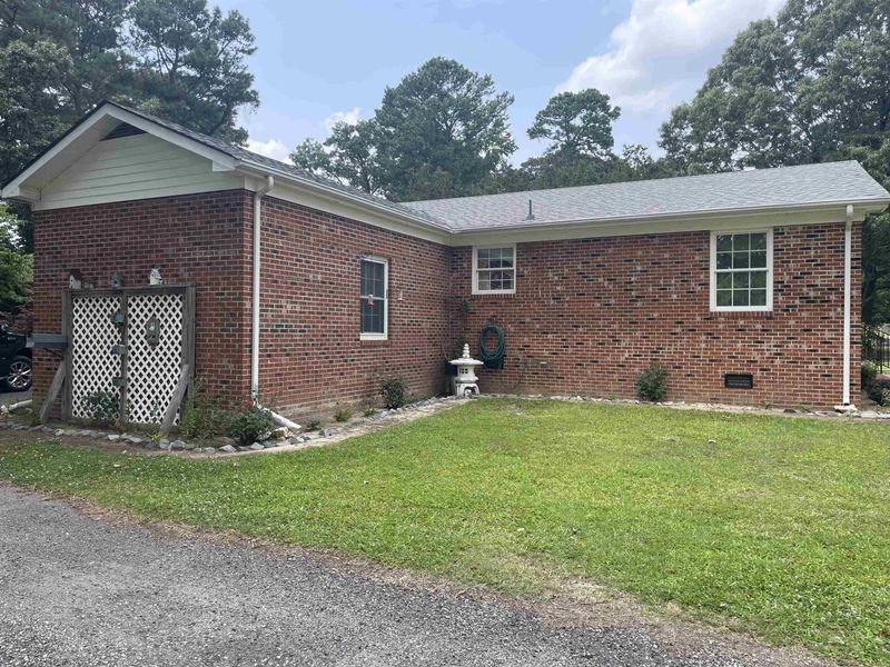 1226 Weeks Rd, Dunn, NC 28334
