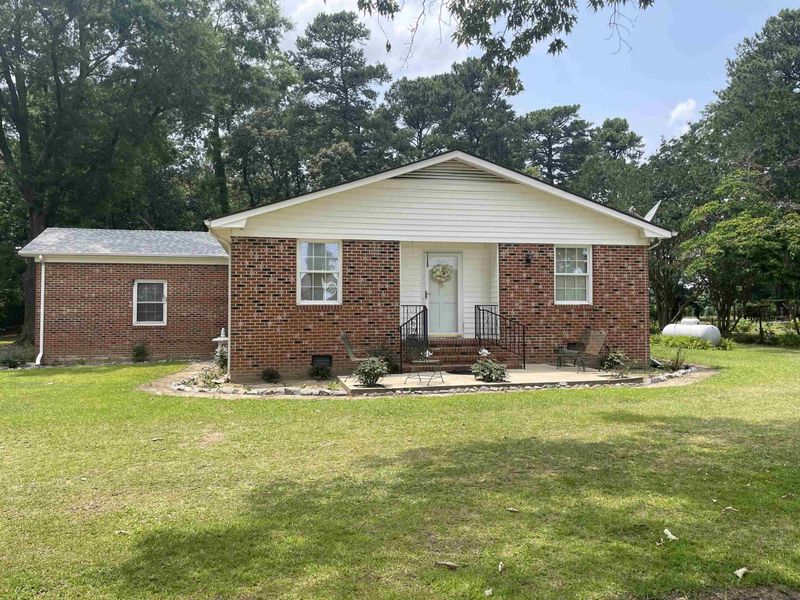 1226 Weeks Rd, Dunn, NC 28334