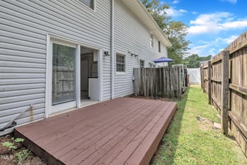 1227 Jamestown Ct, Cary, NC 27511