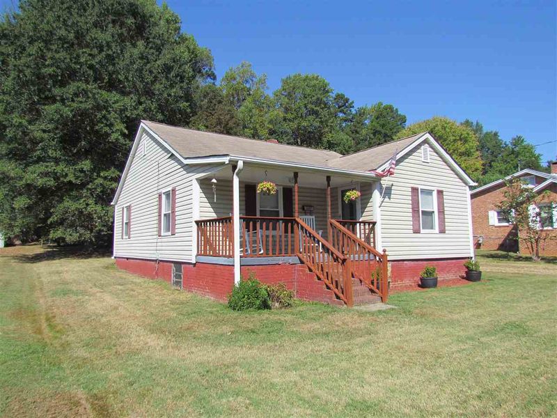 1227 Pointer St, Roxboro, NC 27573