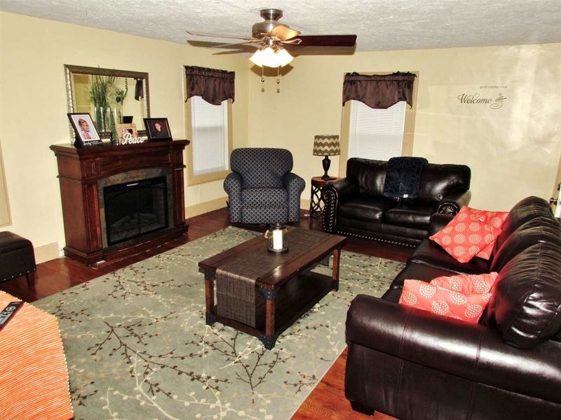 1227 Pointer St, Roxboro, NC 27573