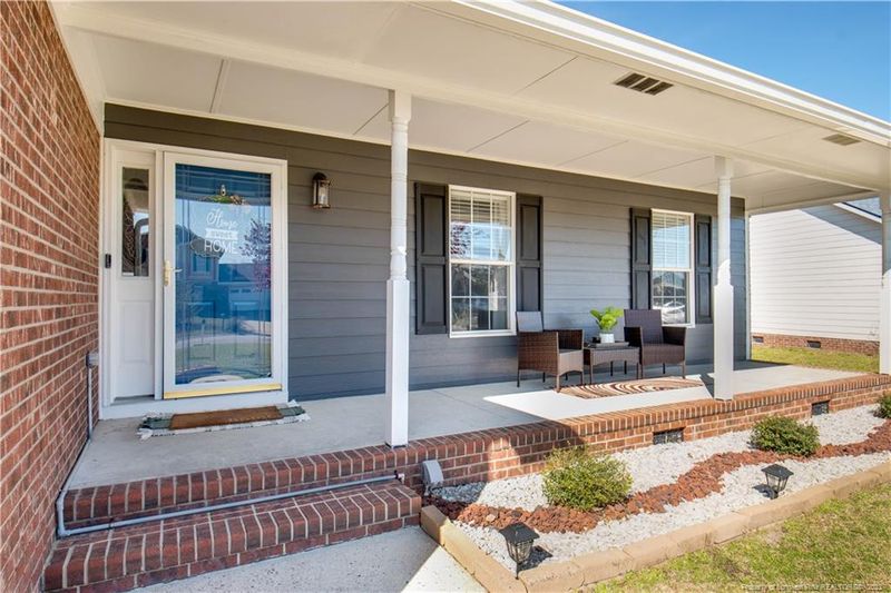 1228 Alexwood Dr, Hope Mills, NC 28348