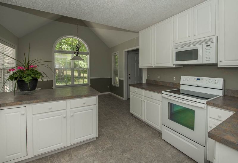 1228 Feldmen Dr, Raleigh, NC 27603