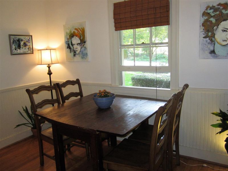 1228 Mitchell St, Raleigh, NC 27607