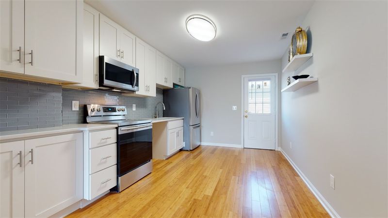 1228 S State St #D, Raleigh, NC 27610
