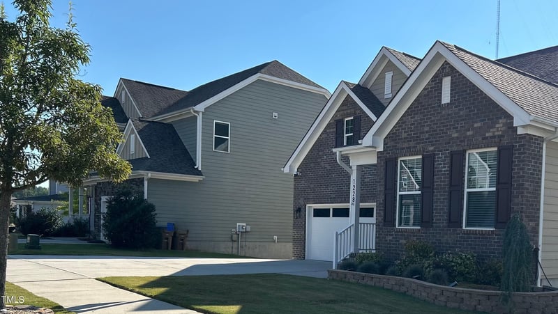 1228 Stonemill Falls Dr, Wake Forest, NC 27587