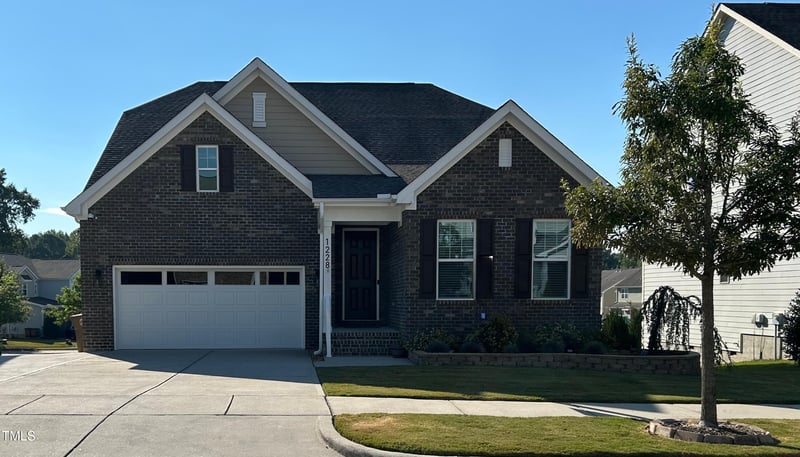 1228 Stonemill Falls Dr, Wake Forest, NC 27587
