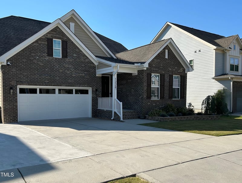 1228 Stonemill Falls Dr, Wake Forest, NC 27587