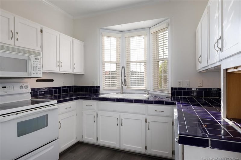 1228 Woodland Dr, Fayetteville, NC 28305