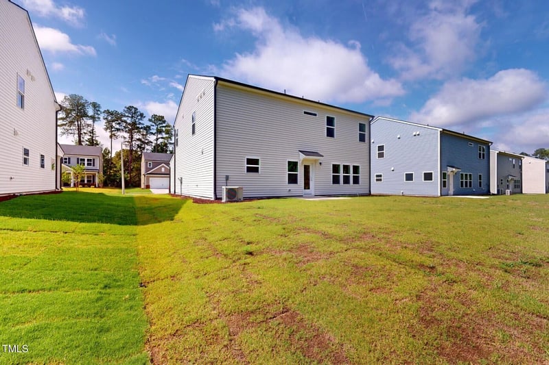 1229 Dimaggio Dr #8, Raleigh, NC 27616