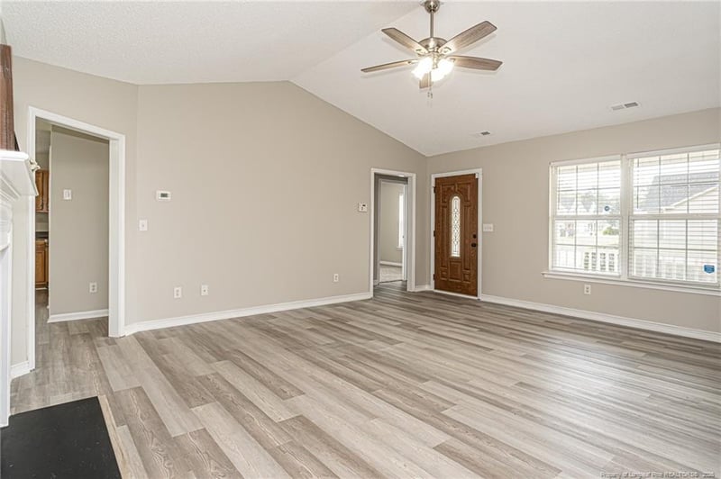 1229 Locks Creek Rd, Fayetteville, NC 28312