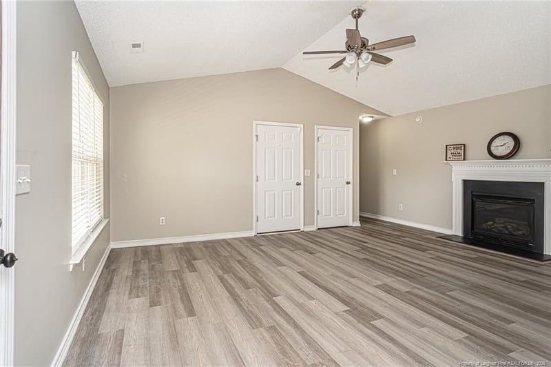1229 Locks Creek Rd, Fayetteville, NC 28312