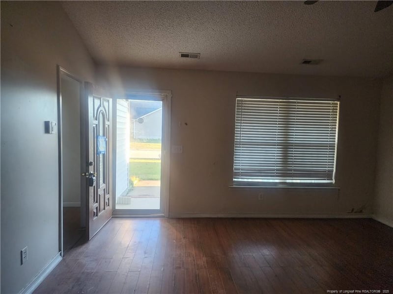 1229 Locks Creek Rd, Fayetteville, NC 28312