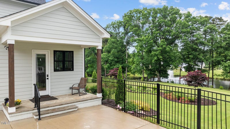 1229 Perry Bluff Dr, Wake Forest, NC 27587
