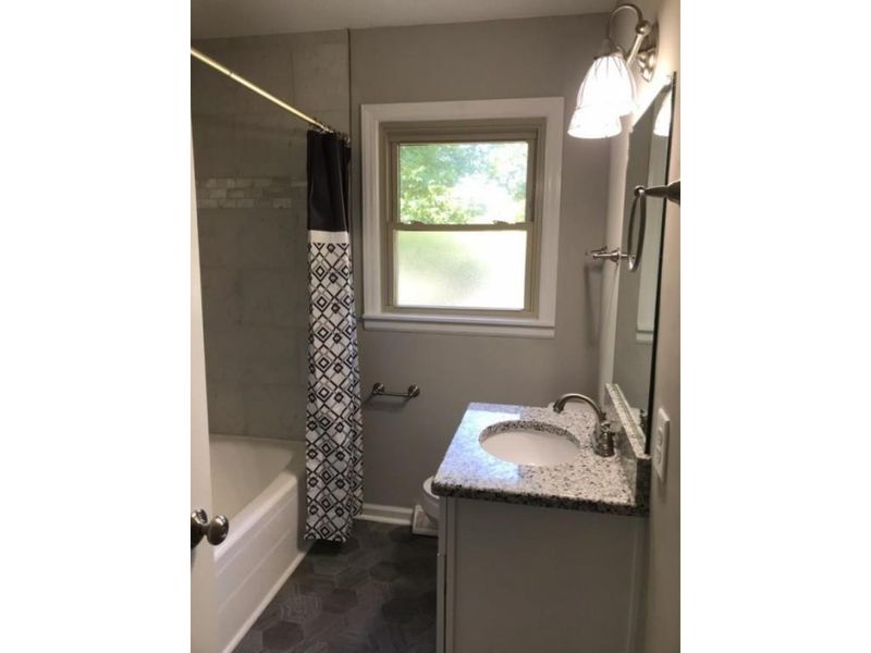 1229 Westmoreland Dr, Burlington, NC 27217