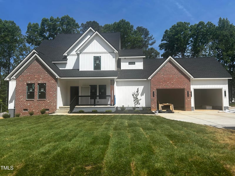123-125 Ottawa Dr, Louisburg, NC 27549