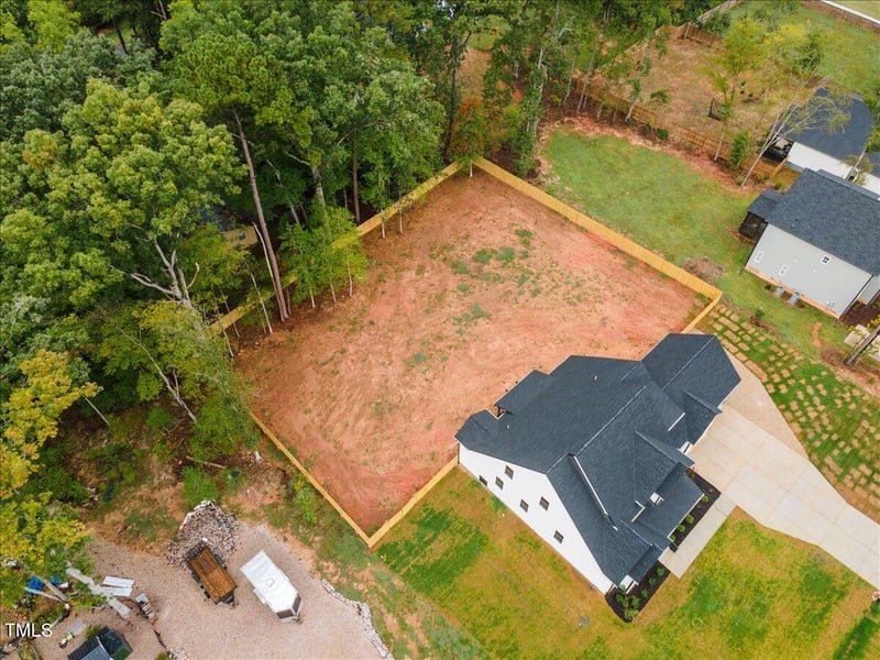 123-125 Ottawa Dr, Louisburg, NC 27549