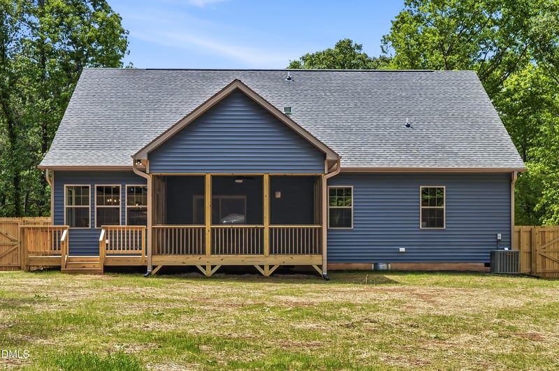 123 Blackfoot Dr, Louisburg, NC 27549