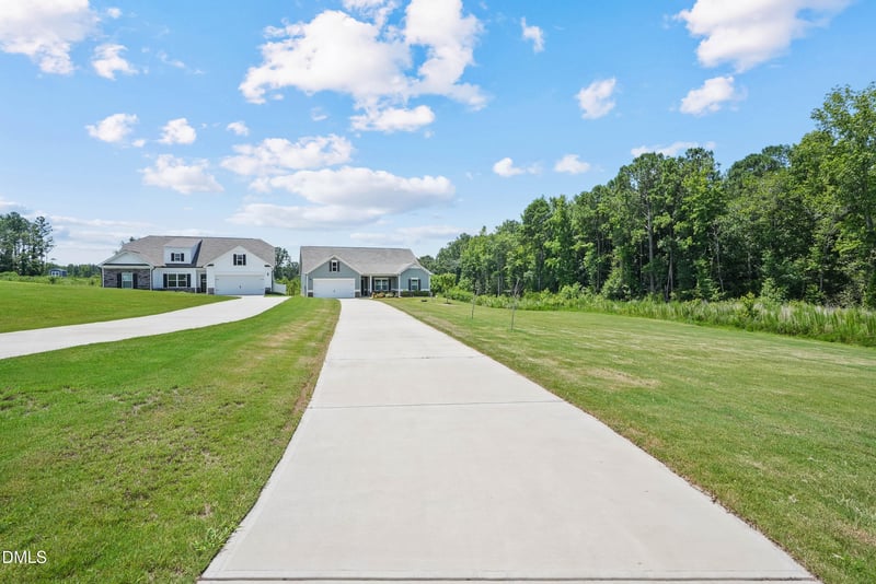 123 Bristow Ct, Four Oaks, NC 27524
